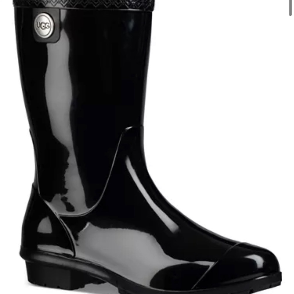 UGG women’s rain boots 12